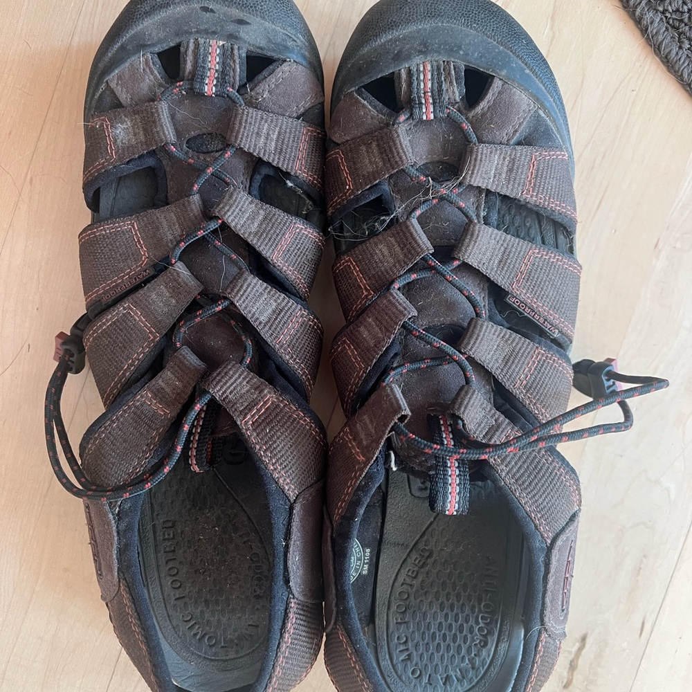 Keen Black Footwear